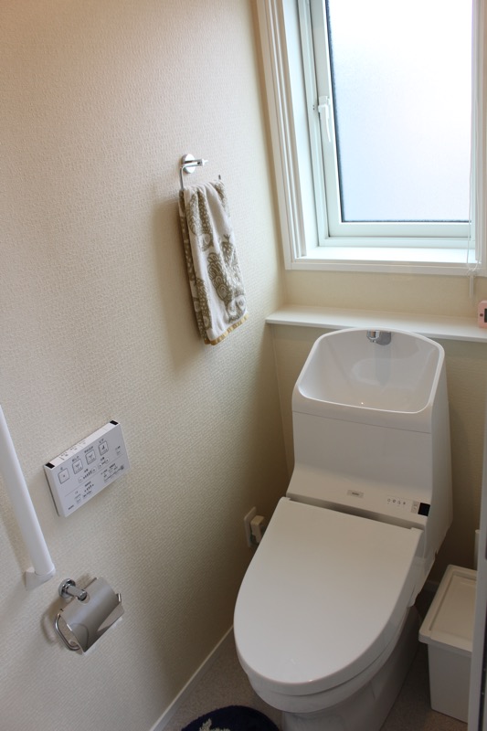 トイレ収納どれがいい カウンター 手洗いは必要 動画あり コノイエ快適 I Smart35坪 家族4人の暮らし
