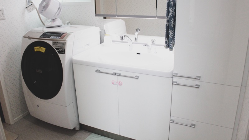ドラム式洗濯乾燥機があっても部屋干しする理由 一条工務店 コノイエ快適 I Smart35坪 家族4人の暮らし